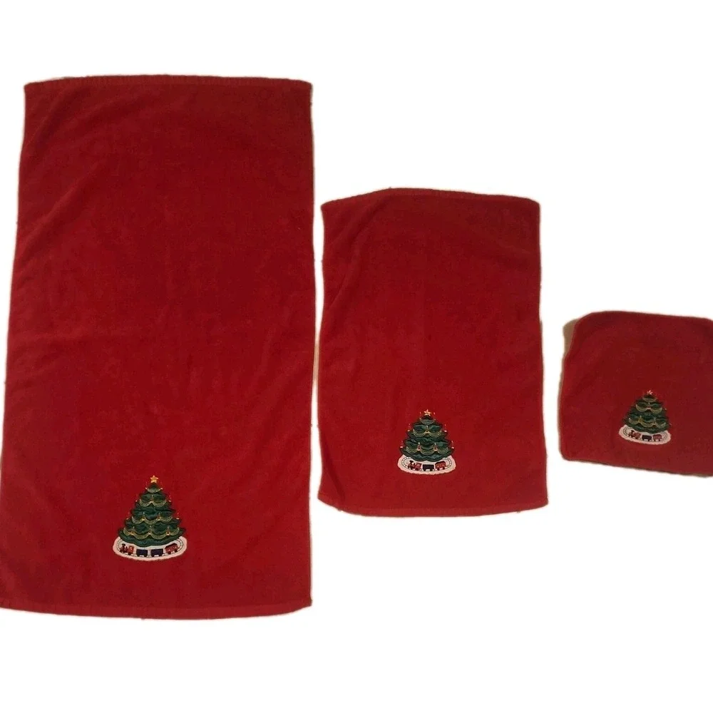 Vintage Towel set Christmas Tree Red Green Embroidered Bath towel set Decorative